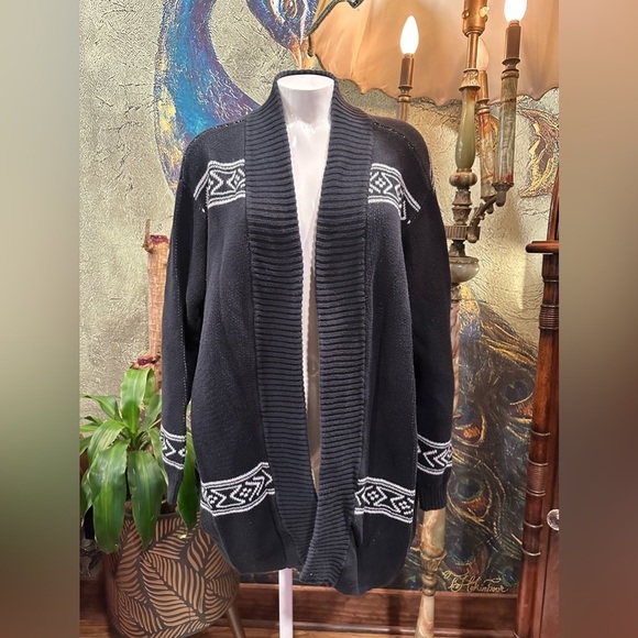 Mood Cloth Hot Topic Skull Black and White Open Cardigan - Picture 1 of 5